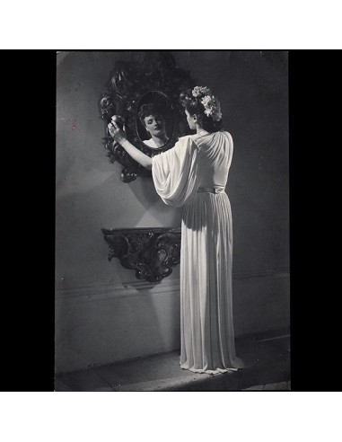 Jacques Fath - Robe du soir, photographie de Seeberger (circa 1944) le concept de la Pate a emporter 